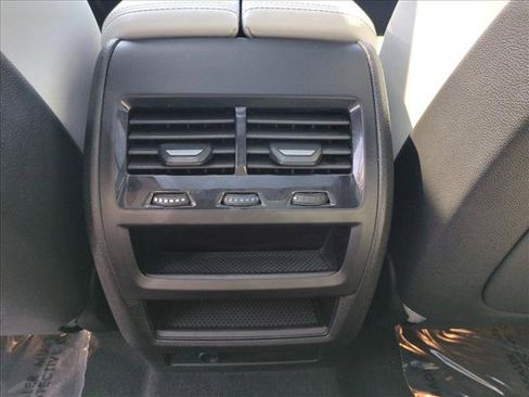 Used 2024 BMW X5 sDrive40i w/ Parking Assistance Package RWD image 18