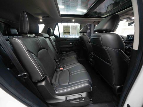 Used 2023 Honda Pilot Elite image 25