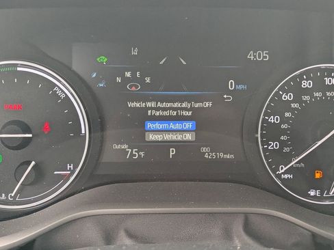 Used 2024 Toyota Sienna Limited FWD image 23