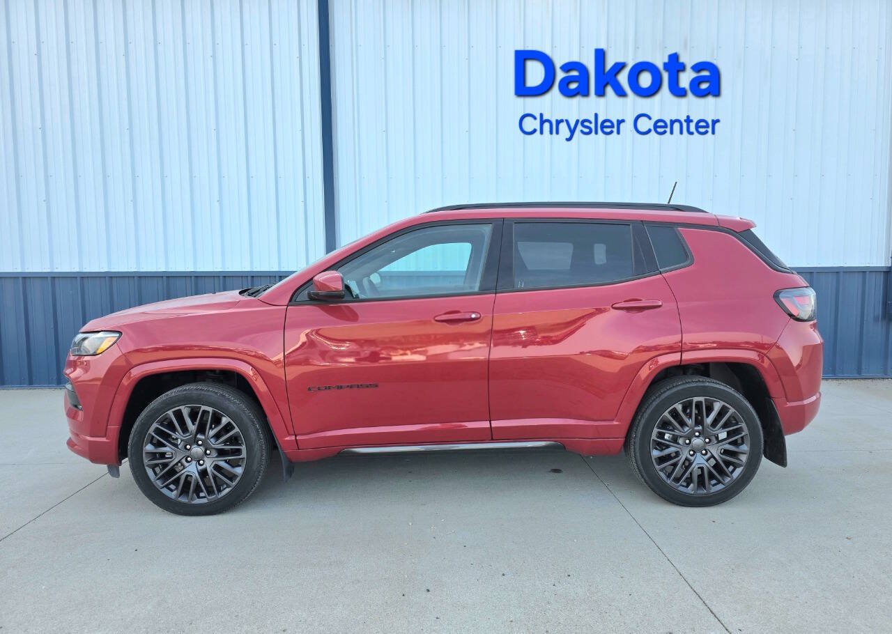 Used 2022 Jeep Compass Limited w/ (RED) Package AWD/4WD image 1