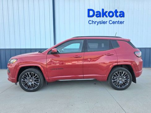 Used 2022 Jeep Compass Limited w/ (RED) Package AWD/4WD image 1