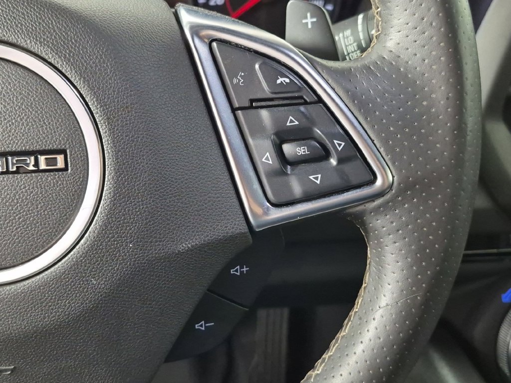 Certified 2018 Chevrolet Camaro SS RWD image 19