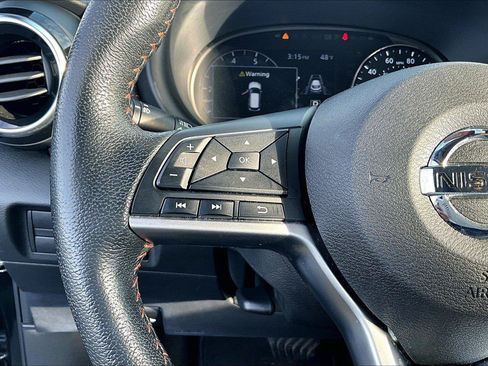 Used 2021 Nissan Kicks SR w/ SR Premium Package FWD image 18