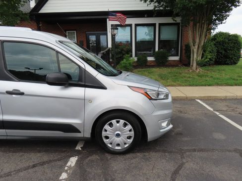 Used 2020 Ford Transit Connect XLT FWD image 10
