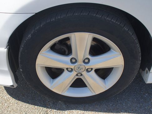 Used 2010 Toyota Camry SE image 18