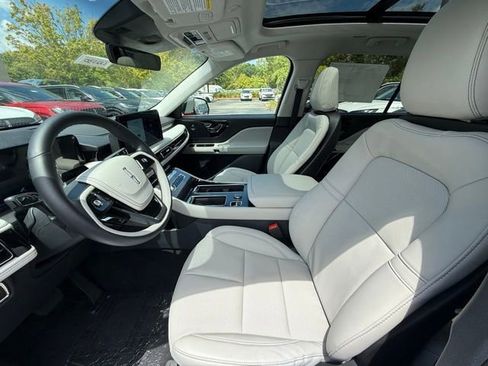 New 2025 Lincoln Aviator 2WD w/ Equipment Group 101A image 13