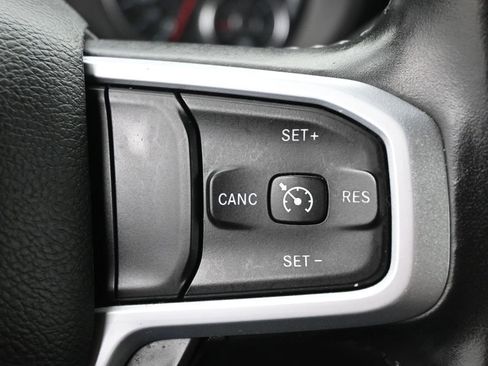 Used 2024 RAM 2500 Big Horn AWD/4WD image 20