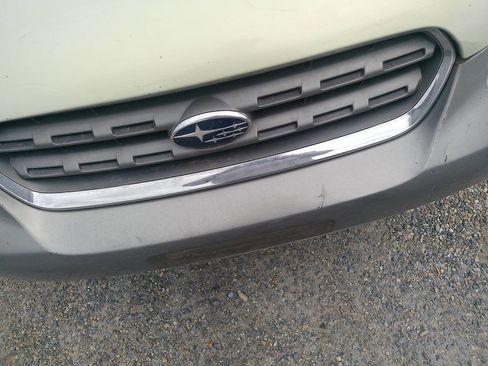 Used 2005 Subaru Outback 3.0R L.L. Bean image 29