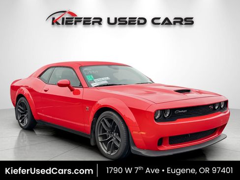Used 2021 Dodge Challenger R/T Scat Pack RWD image 1