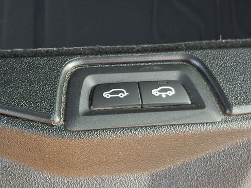 Used 2025 BMW X5 M60i AWD/4WD image 32