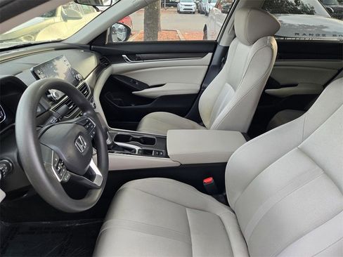 Used 2020 Honda Accord EX image 27