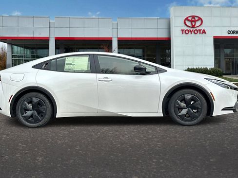 New 2026 Toyota Prius SE image 4