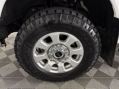 Used 2024 Ford F350 XLT w/ FX4 Off-Road Package image 11