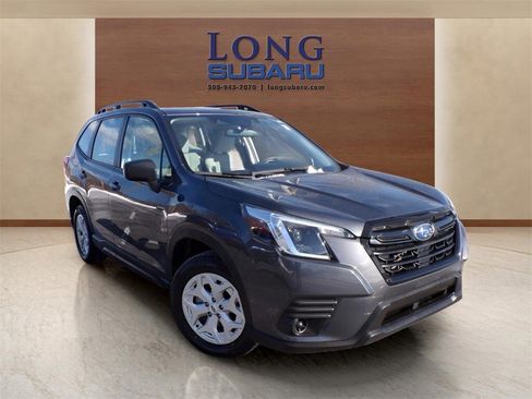 Used 2023 Subaru Forester Base image 4