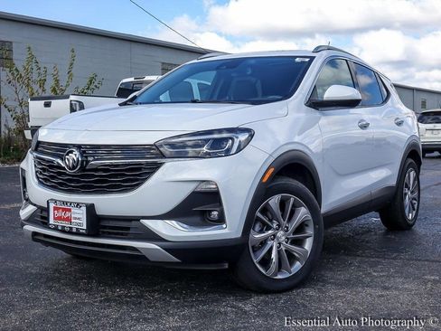 Used 2022 Buick Encore GX Essence w/ Experience Buick Package image 2