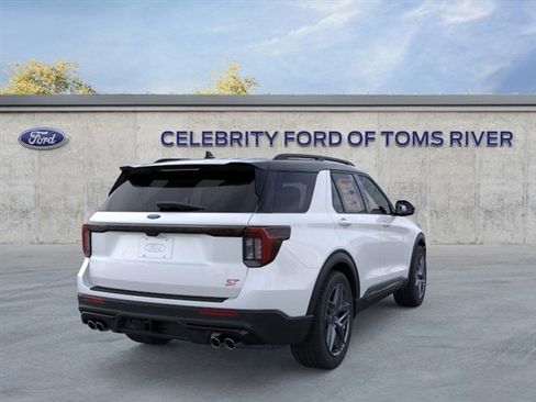 New 2025 Ford Explorer ST image 8