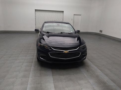 Used 2017 Chevrolet Malibu LT image 14