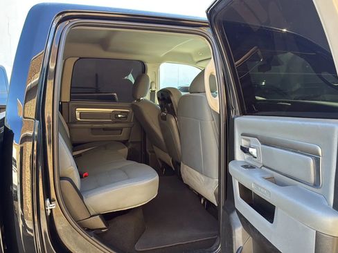 Used 2019 RAM 1500 Classic SLT image 24