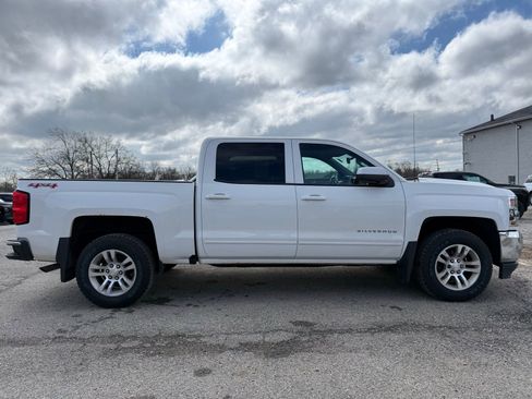 Used 2017 Chevrolet Silverado 1500 LT w/ All Star Edition AWD/4WD image 5