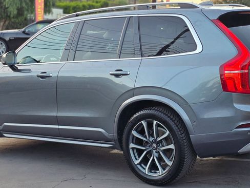 Used 2018 Volvo XC90 T5 Momentum w/ Convenience Package image 4
