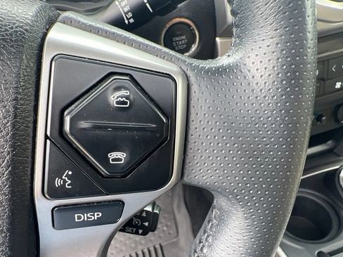 Used 2016 Toyota 4Runner 4WD image 40
