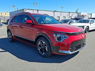 New 2025 Kia Niro Wind w/ Wind Preserve Package video 2