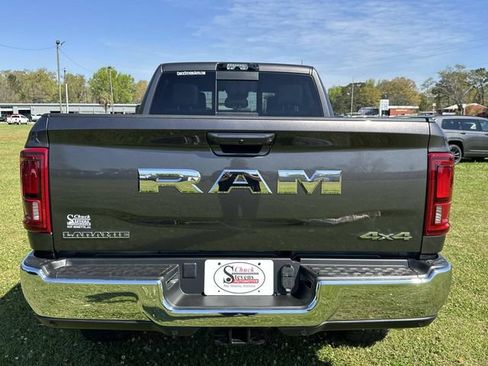 New 2026 RAM 2500 Laramie AWD/4WD image 4