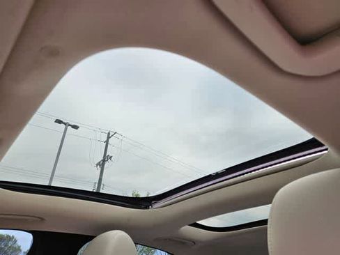 Used 2022 Mercedes-Benz E 350 Sedan image 13