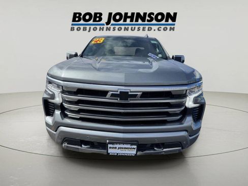 Used 2023 Chevrolet Silverado 1500 High Country w/ Technology Package AWD/4WD image 8