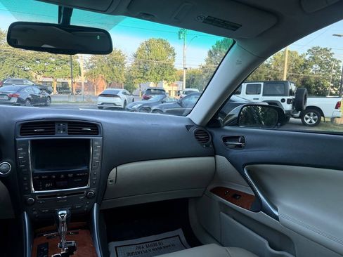 Used 2009 Lexus IS 350 RWD image 15