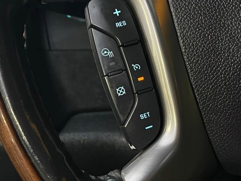 Used 2007 GMC Yukon Denali image 27