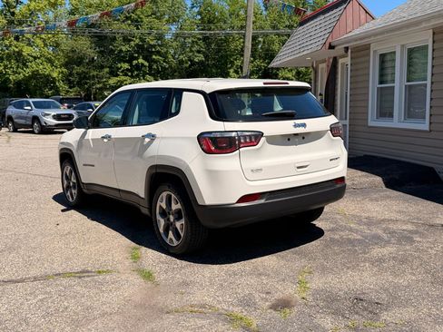 Used 2019 Jeep Compass Sport FWD image 5