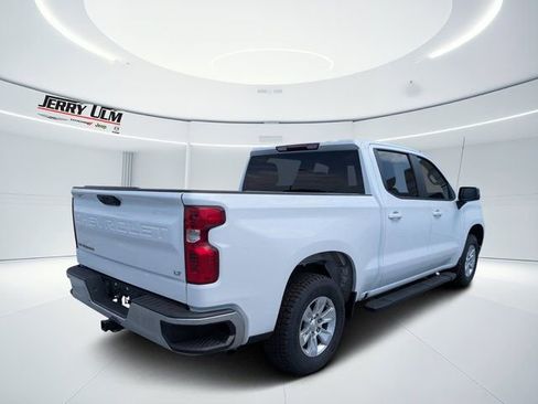 Used 2023 Chevrolet Silverado 1500 LT RWD image 3