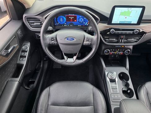 Used 2020 Ford Escape Titanium w/ Titanium Premium Package 2.0 image 12