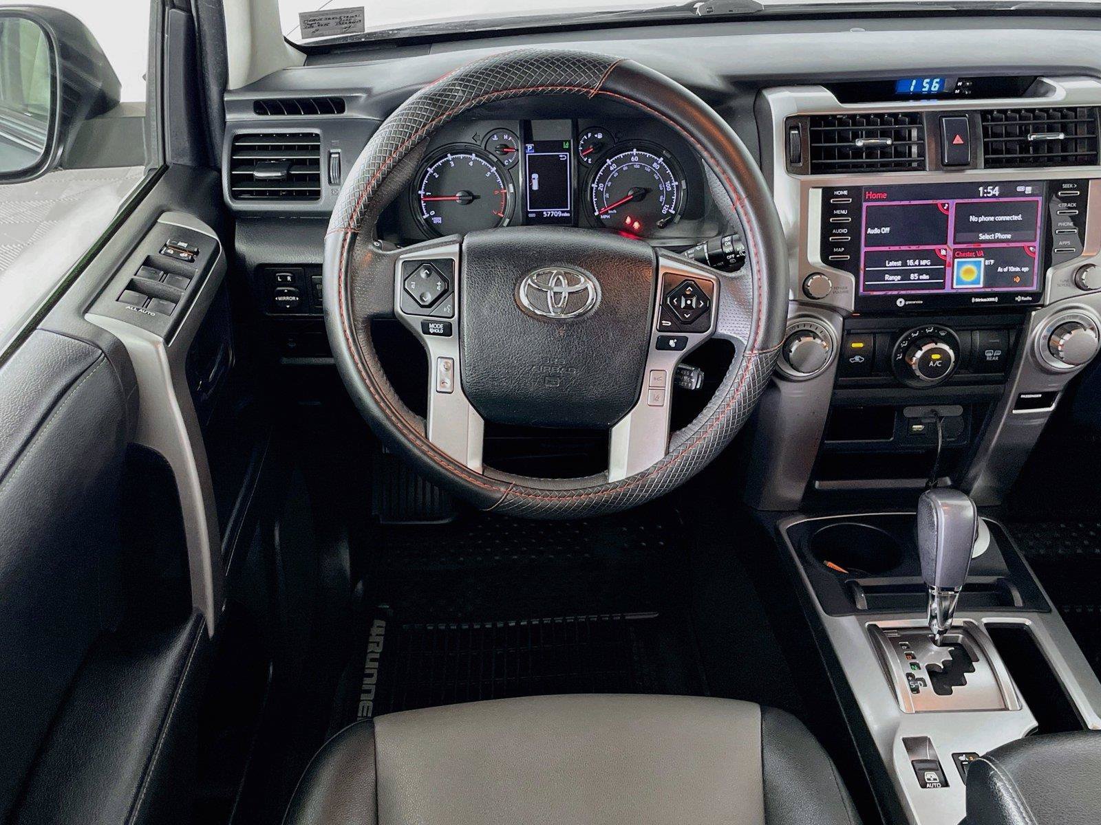 Used 2020 Toyota 4Runner SR5 Premium w/ Moonroof Package AWD/4WD image 25