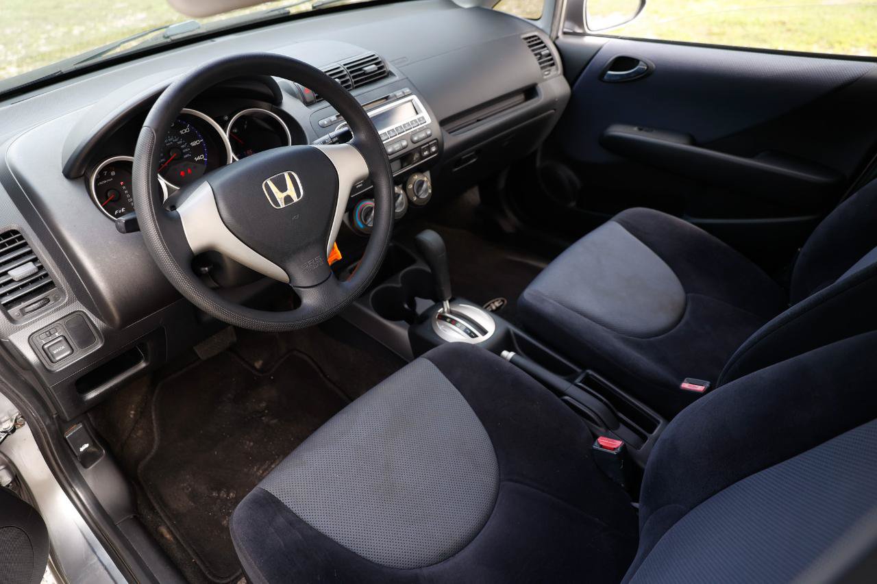 Used 2007 Honda Fit image 4