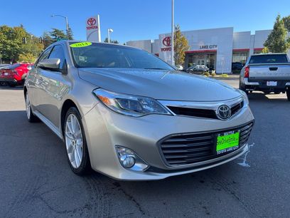 Used 2014 Toyota Avalon Limited w/ Technology Package