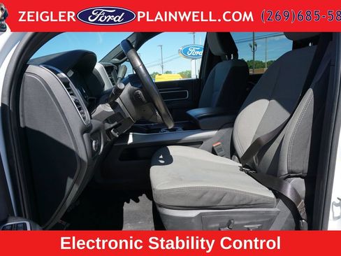 Used 2024 RAM 2500 Big Horn w/ Off Road Package AWD/4WD image 15