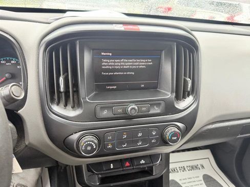 Used 2020 Chevrolet Colorado W/T image 17