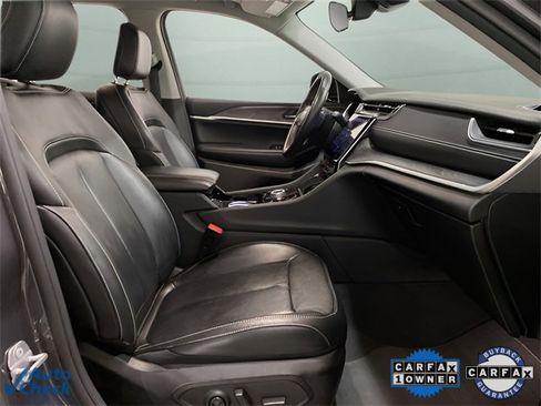 Used 2022 Jeep Grand Cherokee L Limited image 24