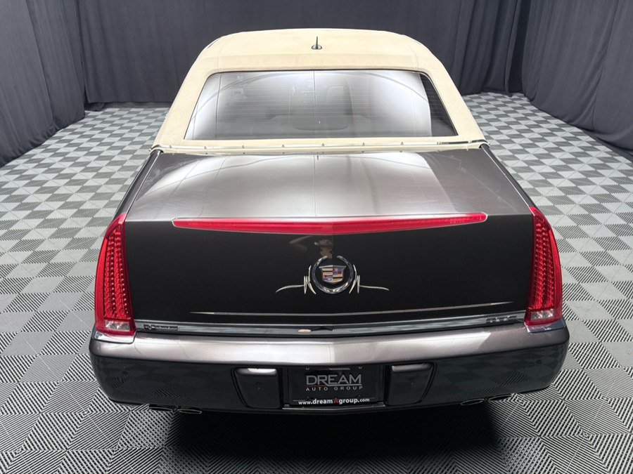 Used 2008 Cadillac DTS FWD image 4