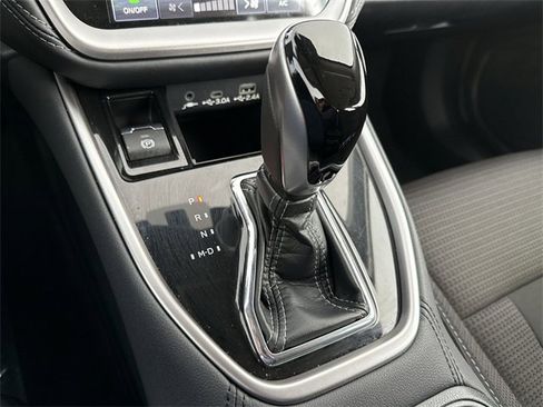 Certified 2025 Subaru Outback Premium image 22