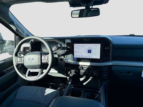 New 2026 Ford F250 XLT w/ XLT Premium Package image 31