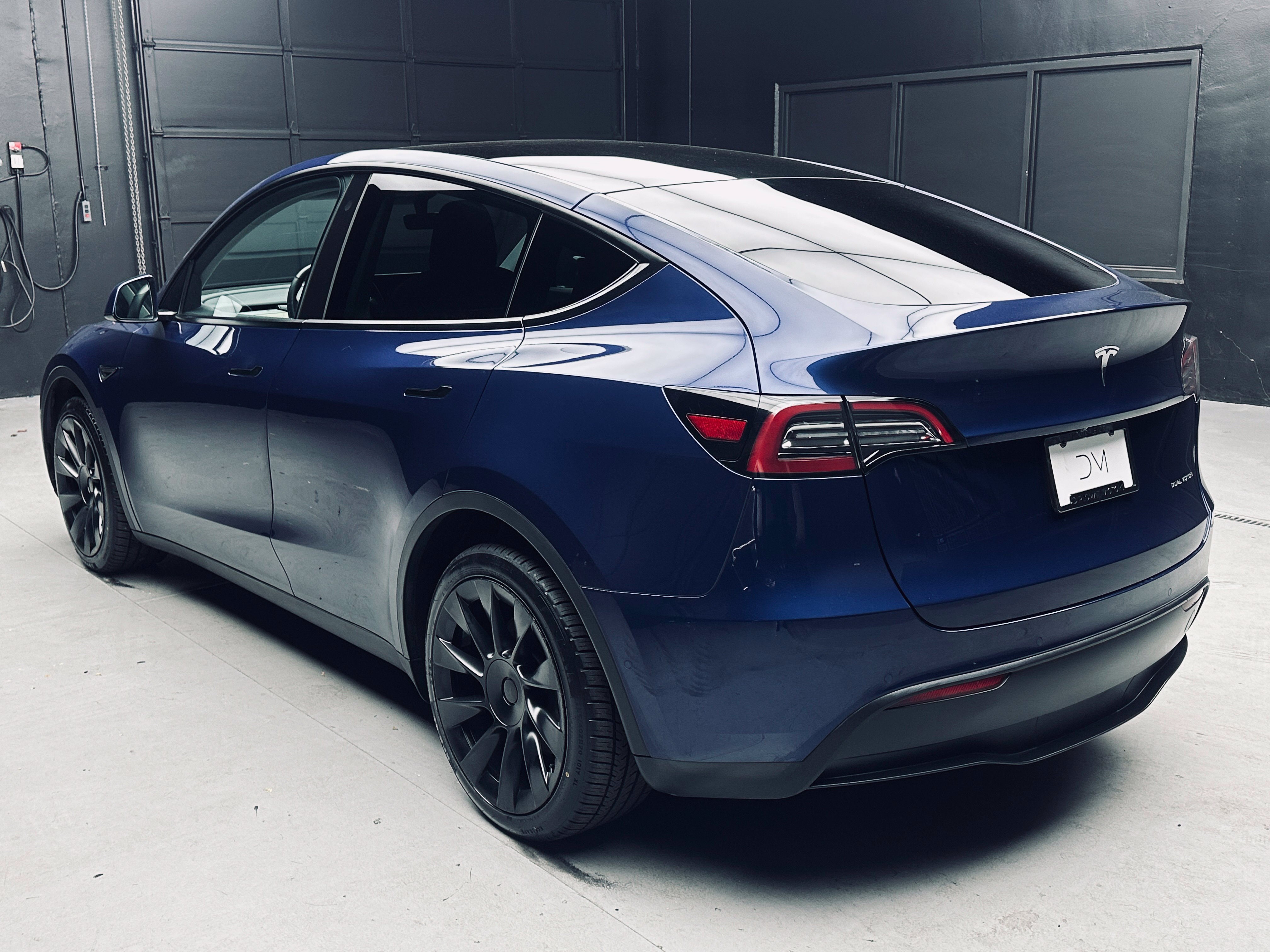 Used 2022 Tesla Model Y Long Range AWD/4WD image 4