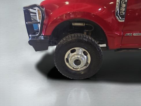 Used 2021 Ford F350 Platinum AWD/4WD image 24