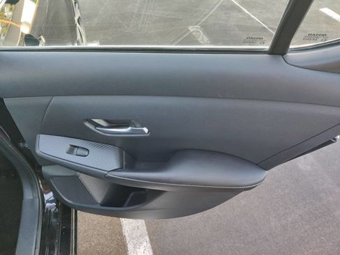 Used 2020 Nissan Sentra SV w/ Lighting Package image 27