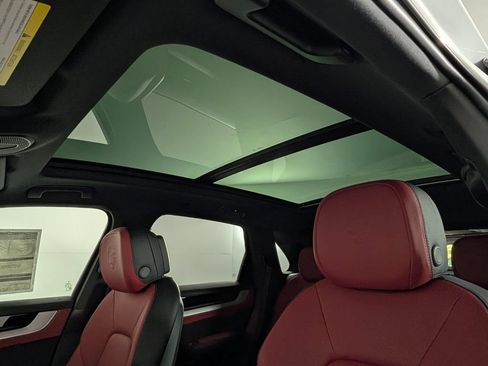 New 2026 Porsche Cayenne AWD/4WD image 30