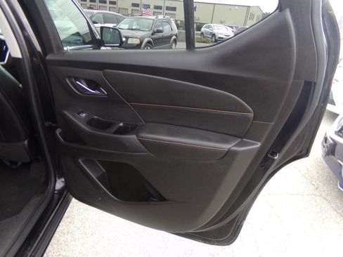 Used 2018 Chevrolet Traverse LT image 28