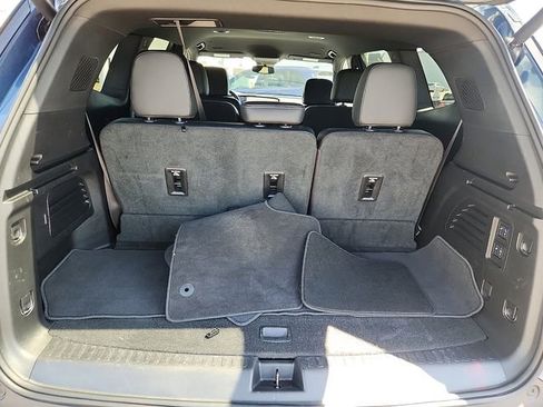 Certified 2025 Buick Enclave Preferred w/ Power Package FWD image 29