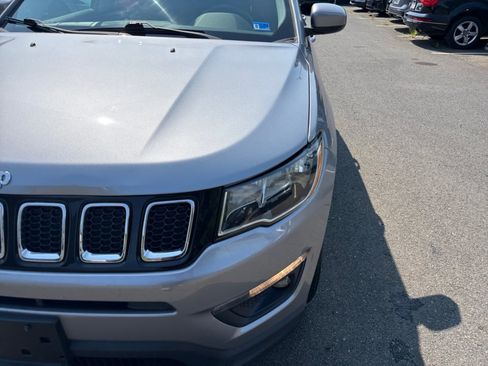 Used 2018 Jeep Compass Latitude w/ Cold Weather Group AWD/4WD image 26